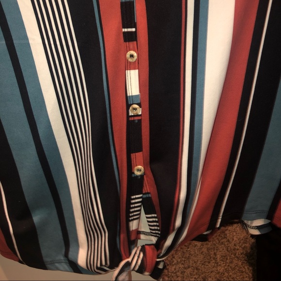 Long sleeve top with stripes - Picture 3 of 3